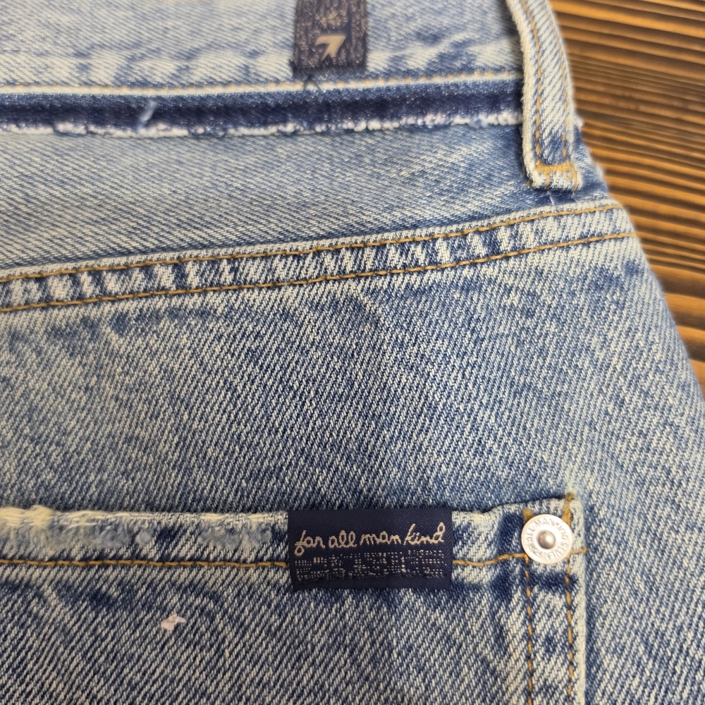 Jean SHORTS - Picture 5 of 6